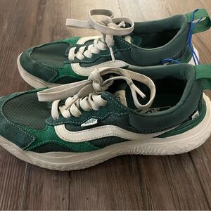 Vans MTE Ultrarange Neo VR3 Shoes Green Men Size 8 Women 9.5